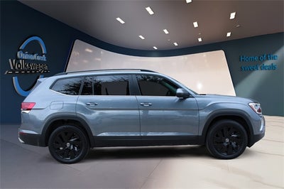 2025 Volkswagen Atlas 2.0T SE w/Technology