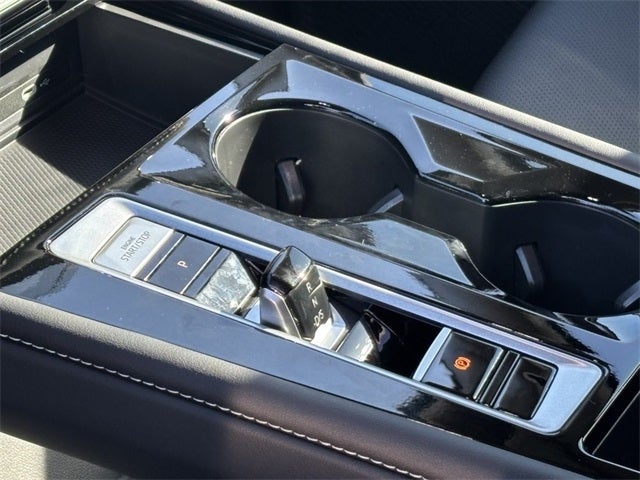 2025 Volkswagen Atlas 2.0T SE w/ Technology