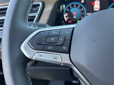 2025 Volkswagen Atlas 2.0T SE w/ Technology