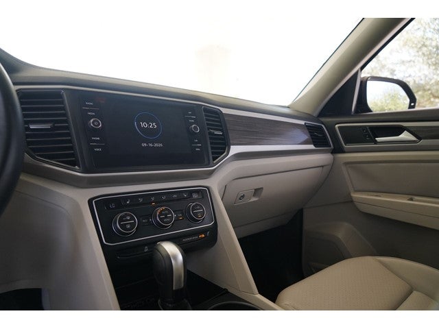 2020 Volkswagen Atlas 3.6L V6 SE w/Technology