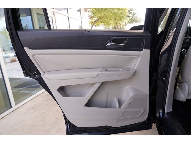 2020 Volkswagen Atlas 3.6L V6 SE w/Technology