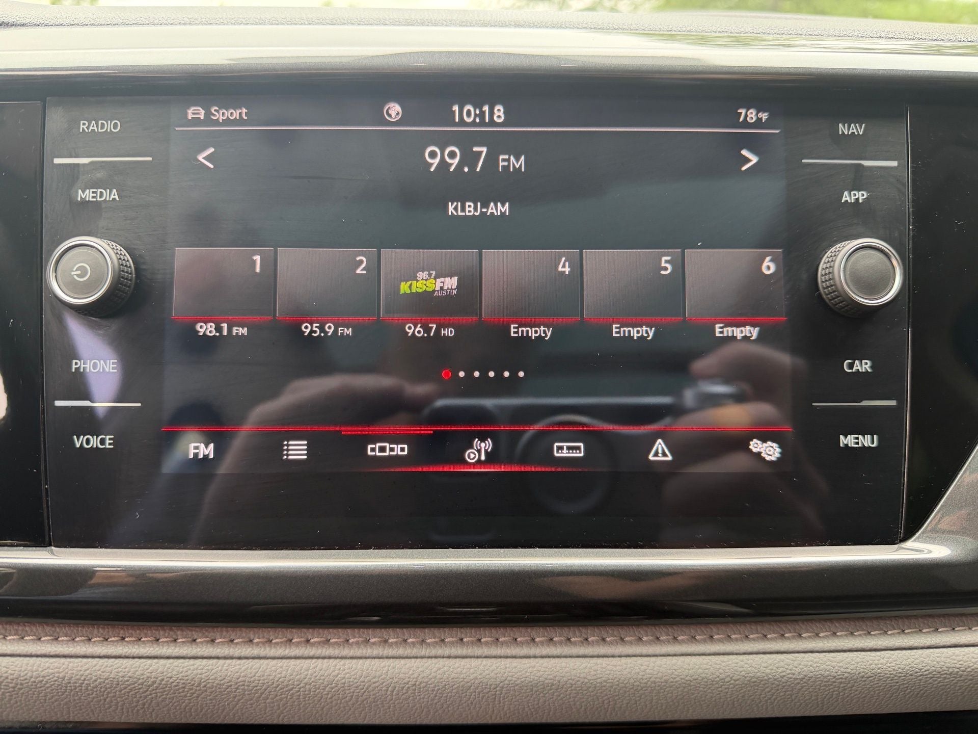 2023 Volkswagen Taos 1.5T SEL