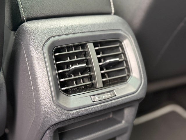 2023 Volkswagen Taos 1.5T SEL