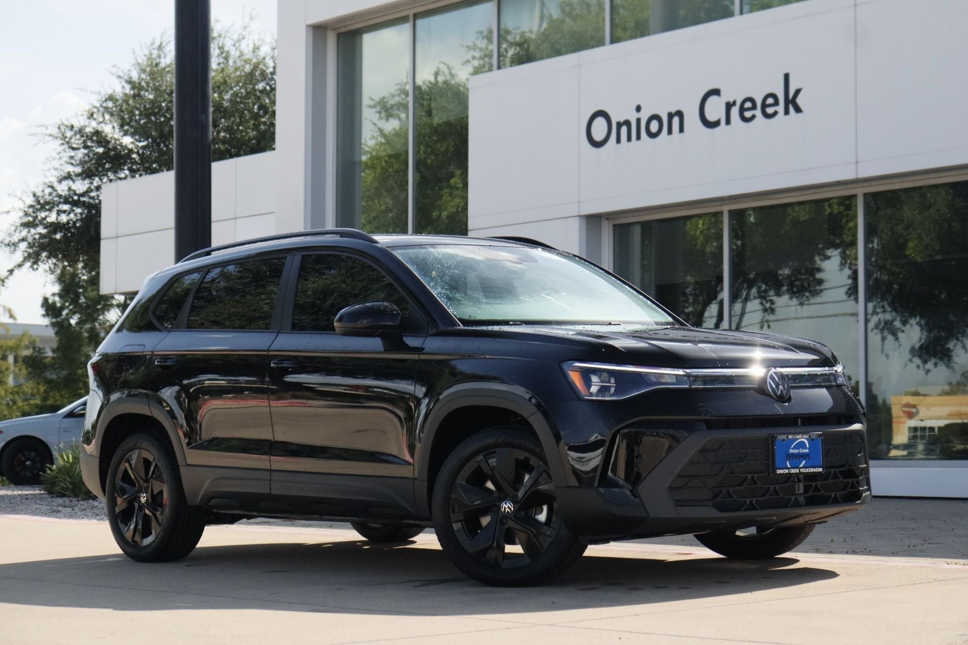 2026 Volkswagen Taos 1.5T SE Black