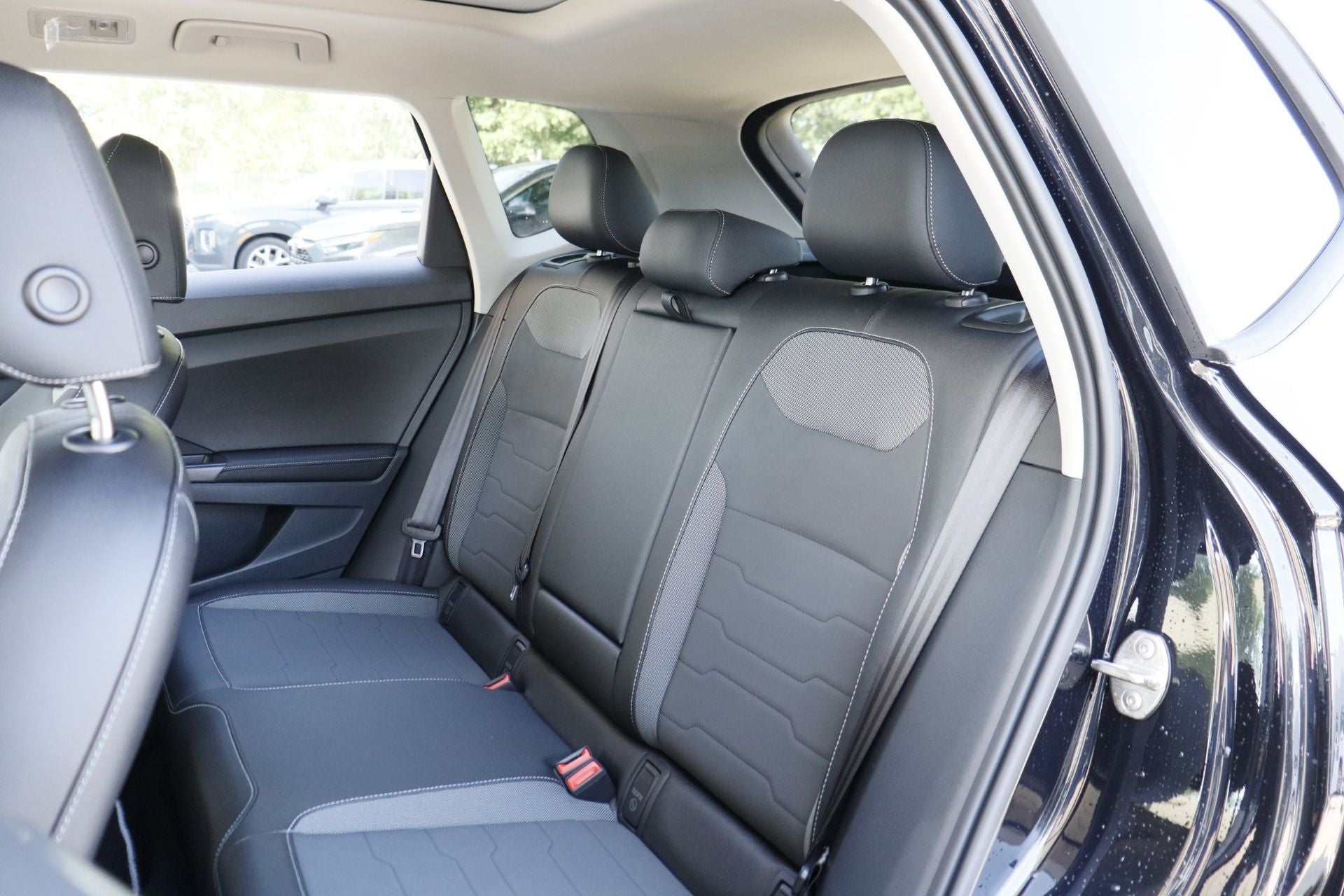 2026 Volkswagen Taos 1.5T SE Black