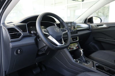 2026 Volkswagen Taos 1.5T SE Black