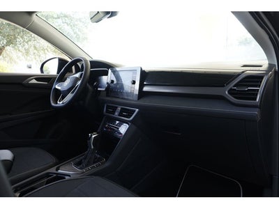 2026 Volkswagen Taos 1.5T SE Black