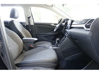 2026 Volkswagen Taos 1.5T SE Black