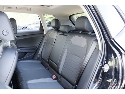 2026 Volkswagen Taos 1.5T SE Black