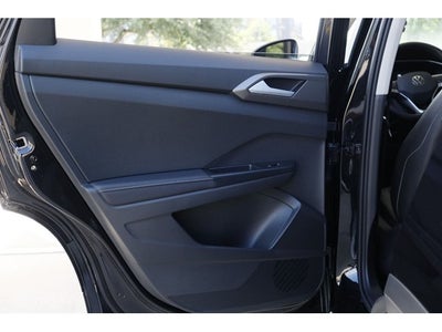 2026 Volkswagen Taos 1.5T SE Black