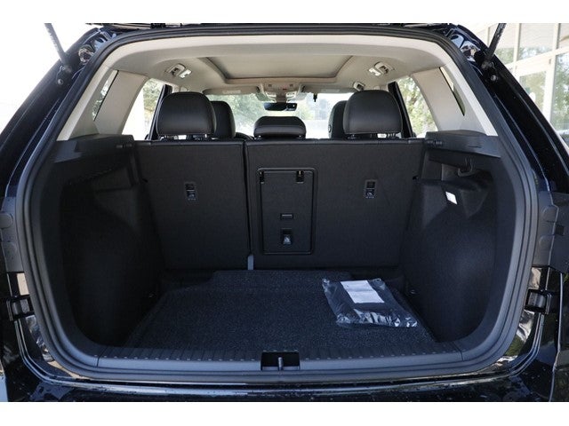 2026 Volkswagen Taos 1.5T SE Black