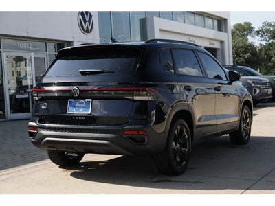 2026 Volkswagen Taos 1.5T SE Black