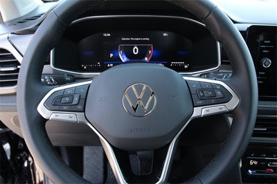 2026 Volkswagen Taos 1.5T SE Black