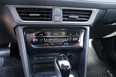 2026 Volkswagen Taos 1.5T SE Black