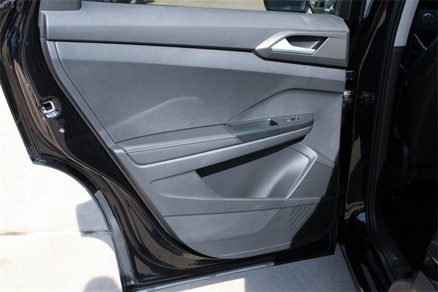 2026 Volkswagen Taos 1.5T SE Black