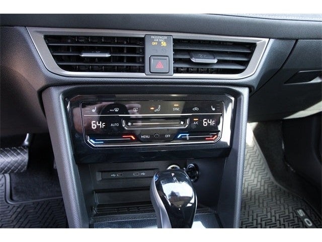 2026 Volkswagen Taos 1.5T SE Black