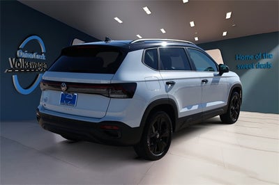 2026 Volkswagen Taos 1.5T SE Black