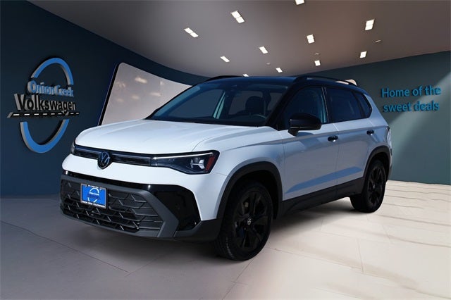 2026 Volkswagen Taos 1.5T SE Black