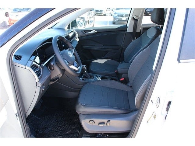 2026 Volkswagen Taos 1.5T SE Black