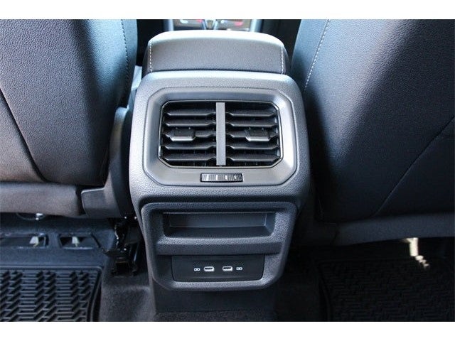 2026 Volkswagen Taos 1.5T SE Black