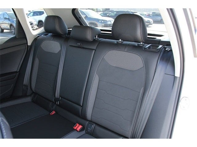 2026 Volkswagen Taos 1.5T SE Black