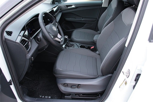 2026 Volkswagen Taos 1.5T SE Black