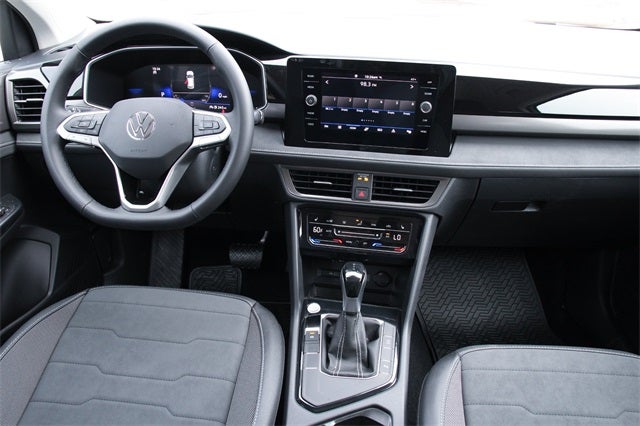 2026 Volkswagen Taos 1.5T SE Black