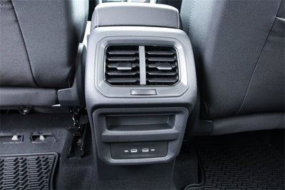 2026 Volkswagen Taos 1.5T SE Black