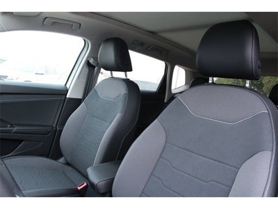 2026 Volkswagen Taos 1.5T SE Black