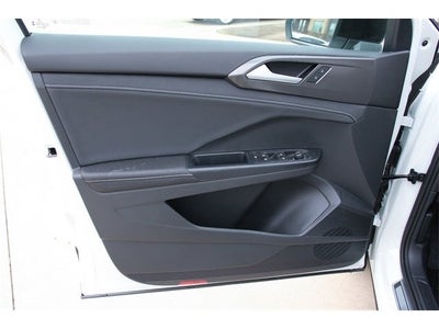 2026 Volkswagen Taos 1.5T SE Black