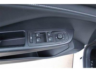 2026 Volkswagen Taos 1.5T SE Black