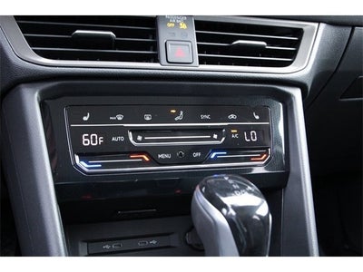 2026 Volkswagen Taos 1.5T SE Black