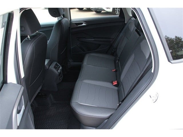 2026 Volkswagen Taos 1.5T SE Black