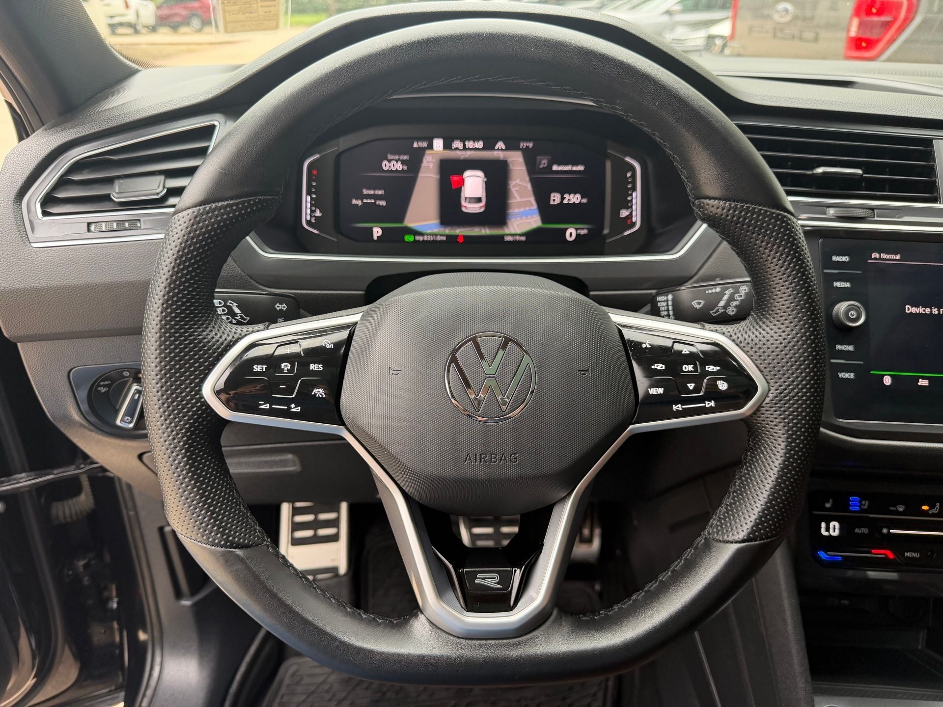 2024 Volkswagen Tiguan 2.0T SEL R-Line