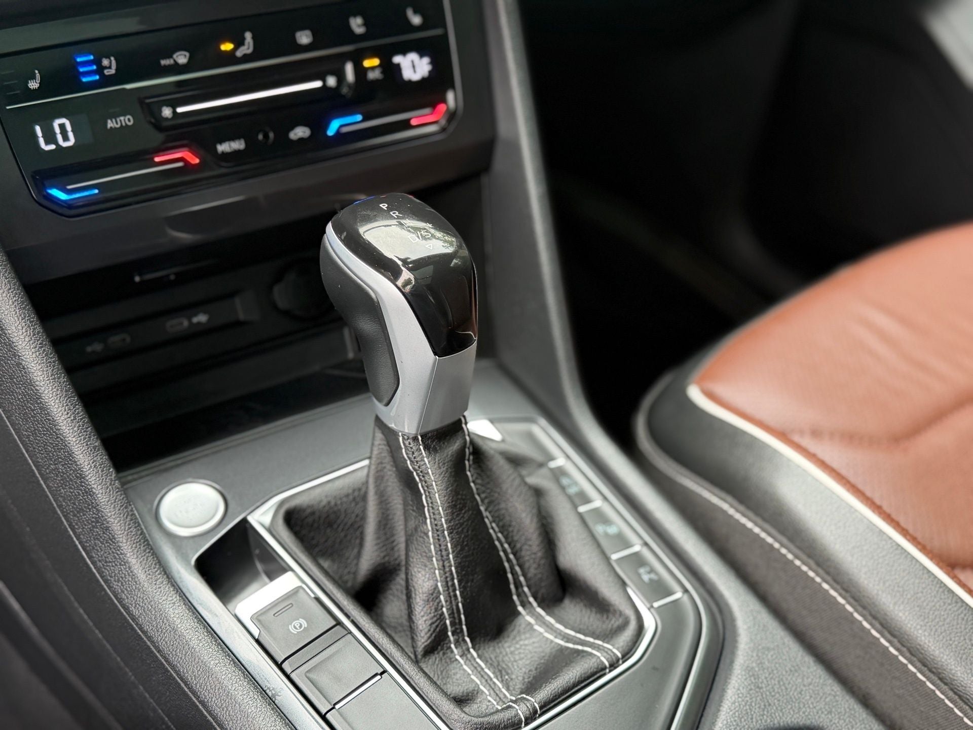 2024 Volkswagen Tiguan 2.0T SEL R-Line