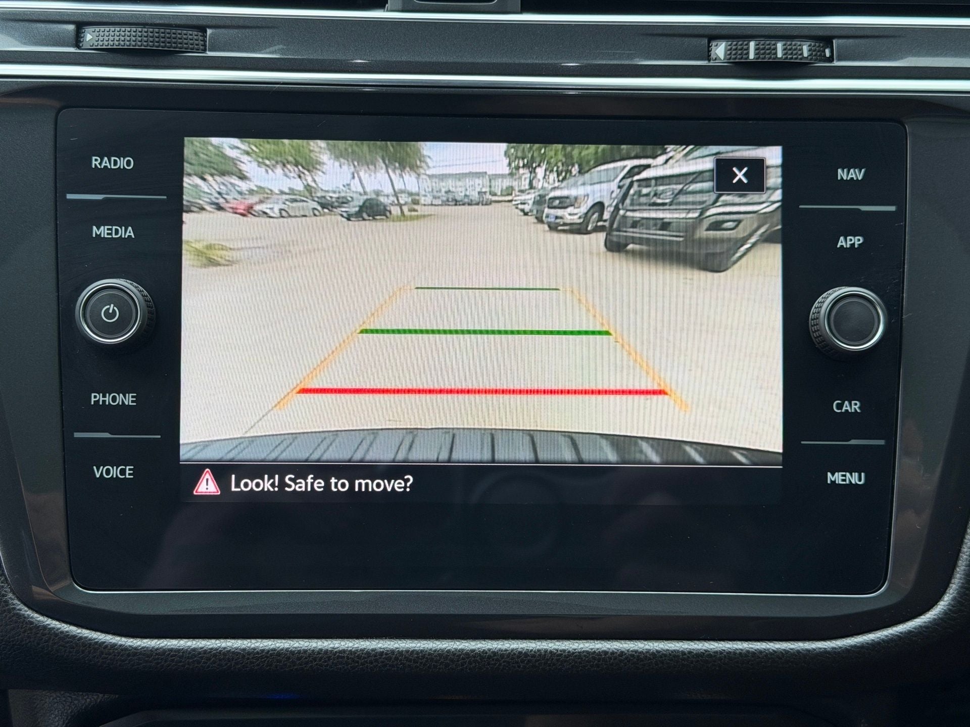 2024 Volkswagen Tiguan 2.0T SEL R-Line