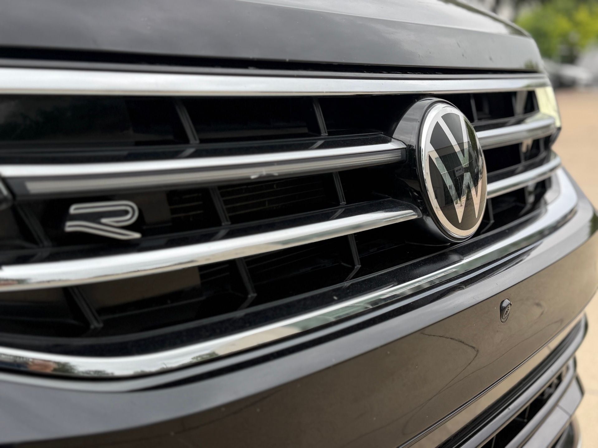2024 Volkswagen Tiguan 2.0T SEL R-Line