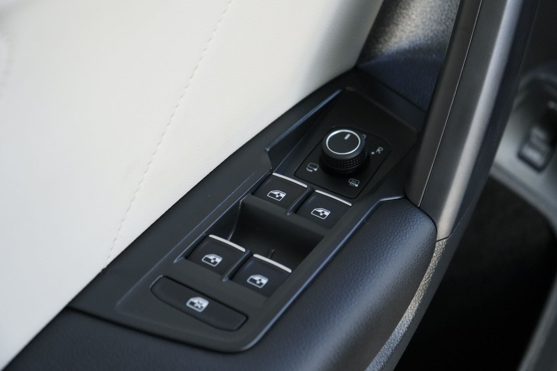 2021 Volkswagen Tiguan 2.0T SEL Premium R-Line