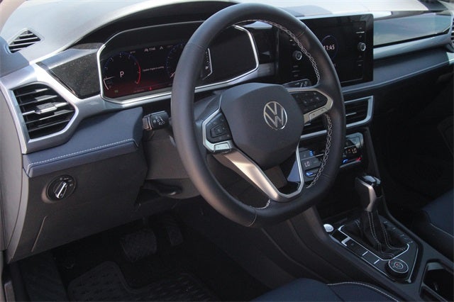 2025 Volkswagen Taos 1.5T SEL