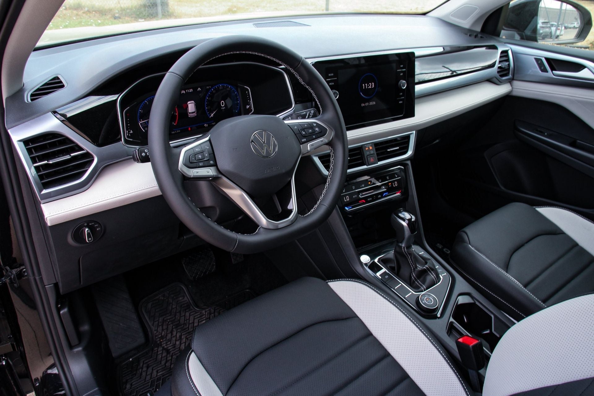 2026 Volkswagen Taos 1.5T SEL