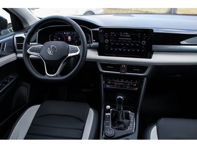 2026 Volkswagen Taos 1.5T SEL