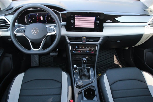 2025 Volkswagen Taos 1.5T SEL