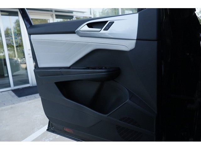 2025 Volkswagen Taos 1.5T SEL