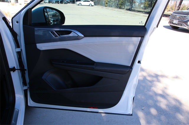 2025 Volkswagen Taos 1.5T SEL