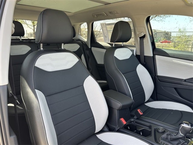 2025 Volkswagen Taos 1.5T SEL