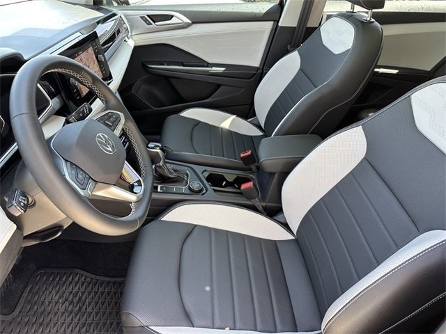 2025 Volkswagen Taos 1.5T SEL