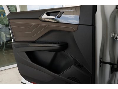 2024 Volkswagen Taos 1.5T SEL