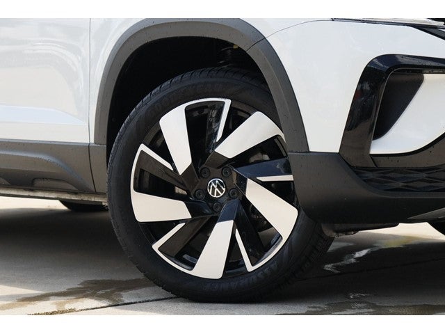 2024 Volkswagen Taos 1.5T SEL