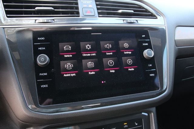 2023 Volkswagen Tiguan 2.0T SE R-Line Black