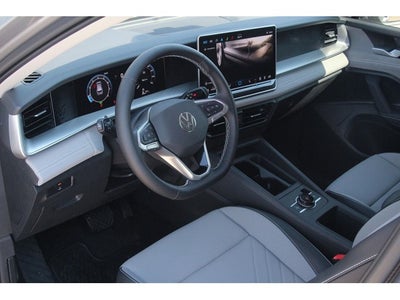 2025 Volkswagen Tiguan 2.0T SE